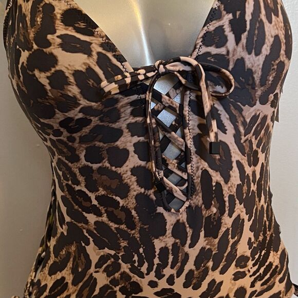 Bar III One Piece Swimsuit Sz Small Brown Leopard Print Lace Up Sides Womens NEW - Picture 4 of 9